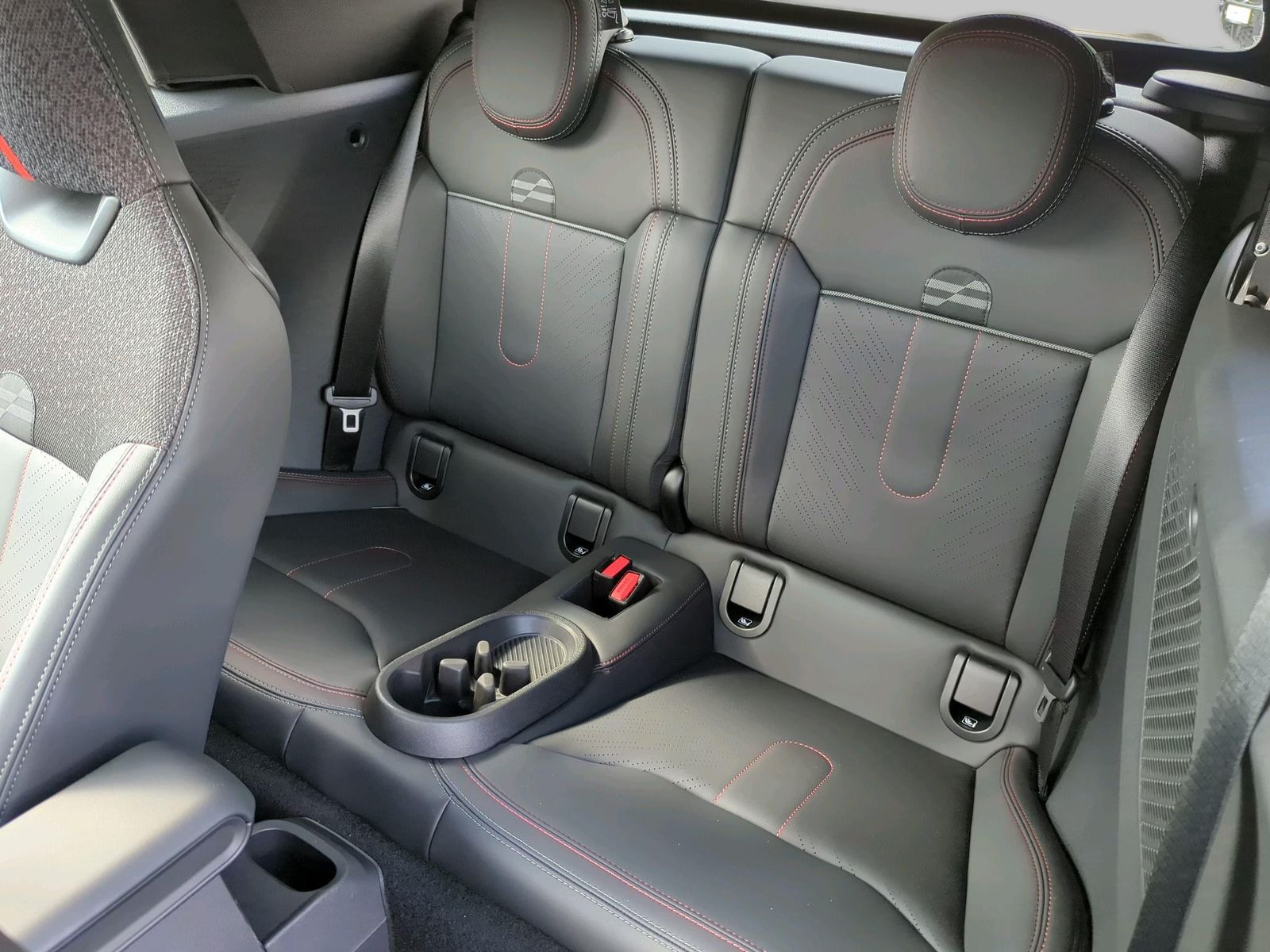 MINI John Cooper Works Cabrio - Bild 13