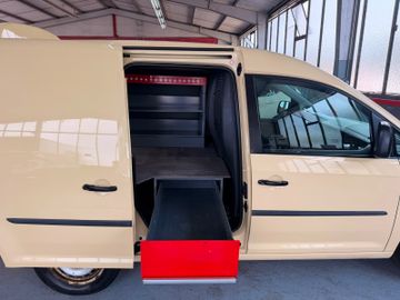 Volkswagen Caddy - 12