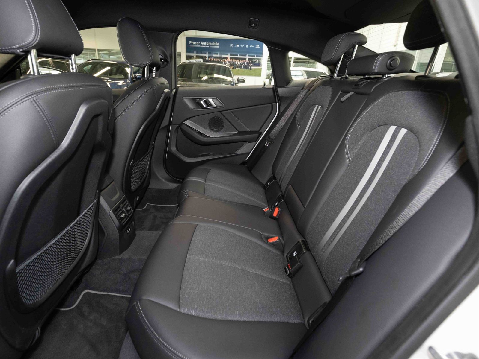 BMW 218 Gran Coupé - Bild 11