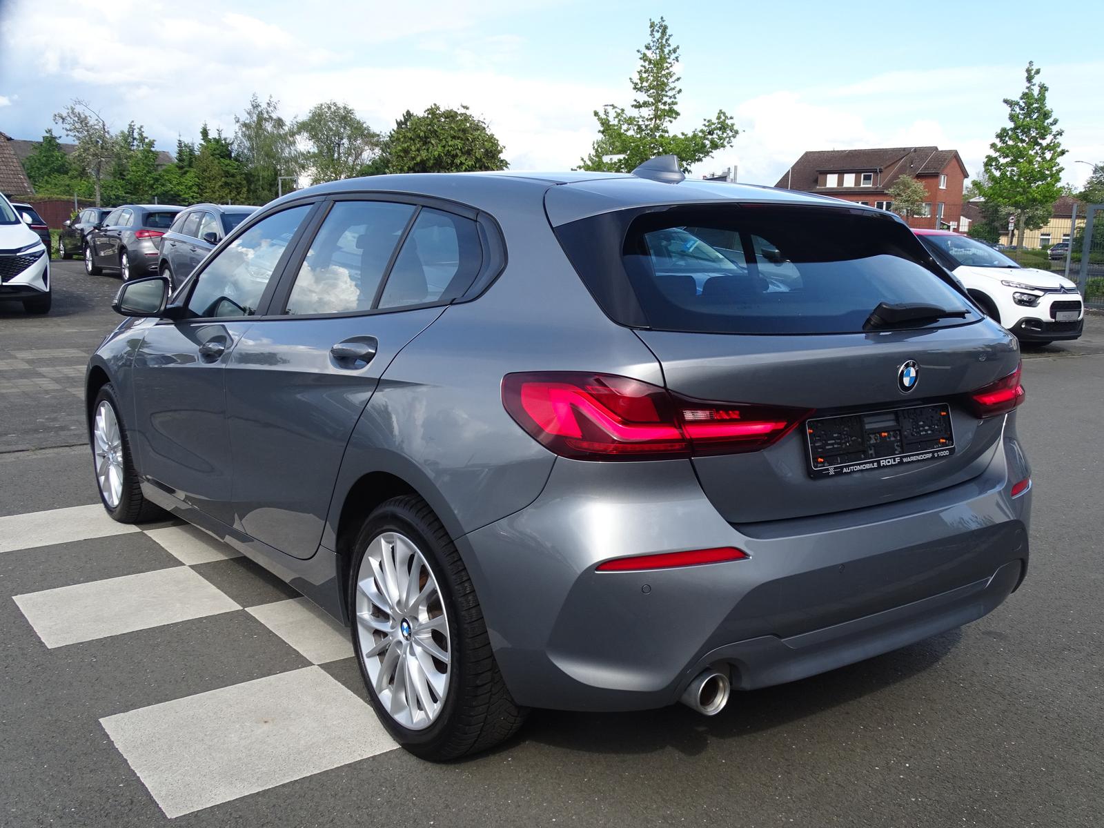 BMW 118i Advantage*STEPTRONIC*LED*NAVI*SHZG*PDC*DAB*