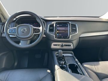 Volvo XC90 - 11