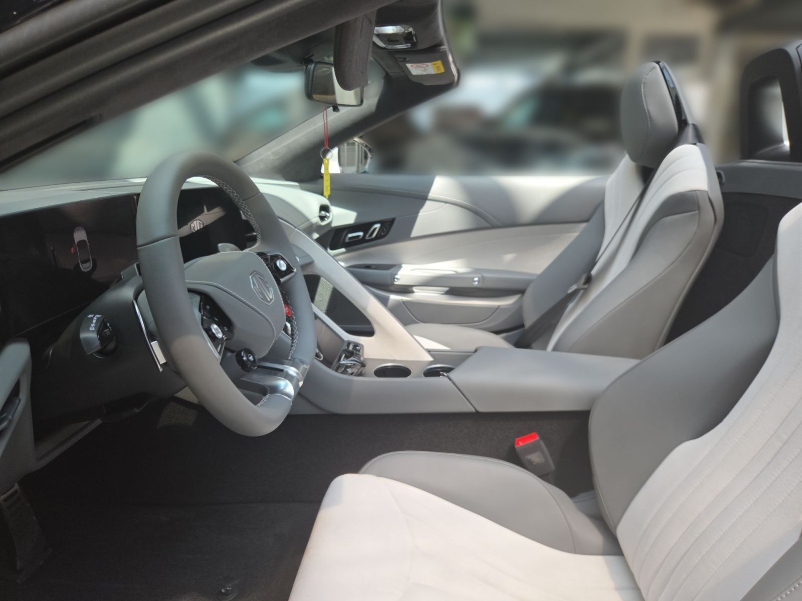 Fahrzeugabbildung MG Cyberster 77 kWh AWD XPower 510 PS Automatik* NA