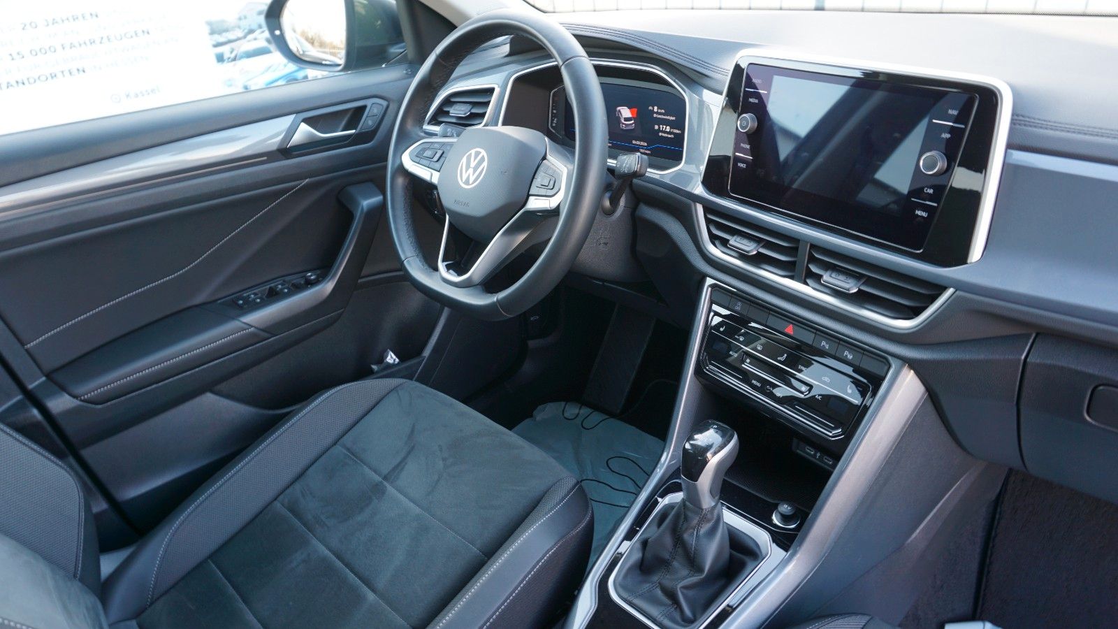 Fahrzeugabbildung Volkswagen T-Roc Style, Kamera, Navi, AHK, LED, IQ.Drive+WR