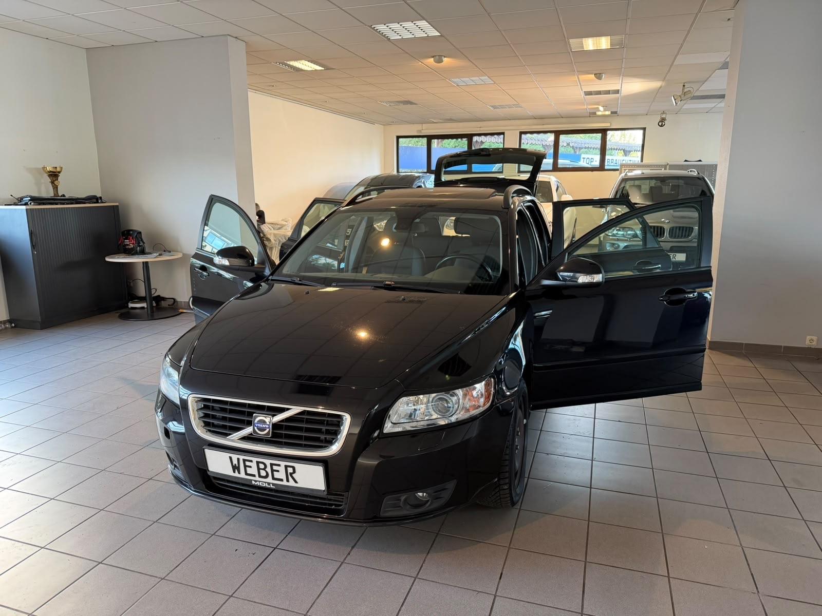 Volvo V50 2009 — photo 9
