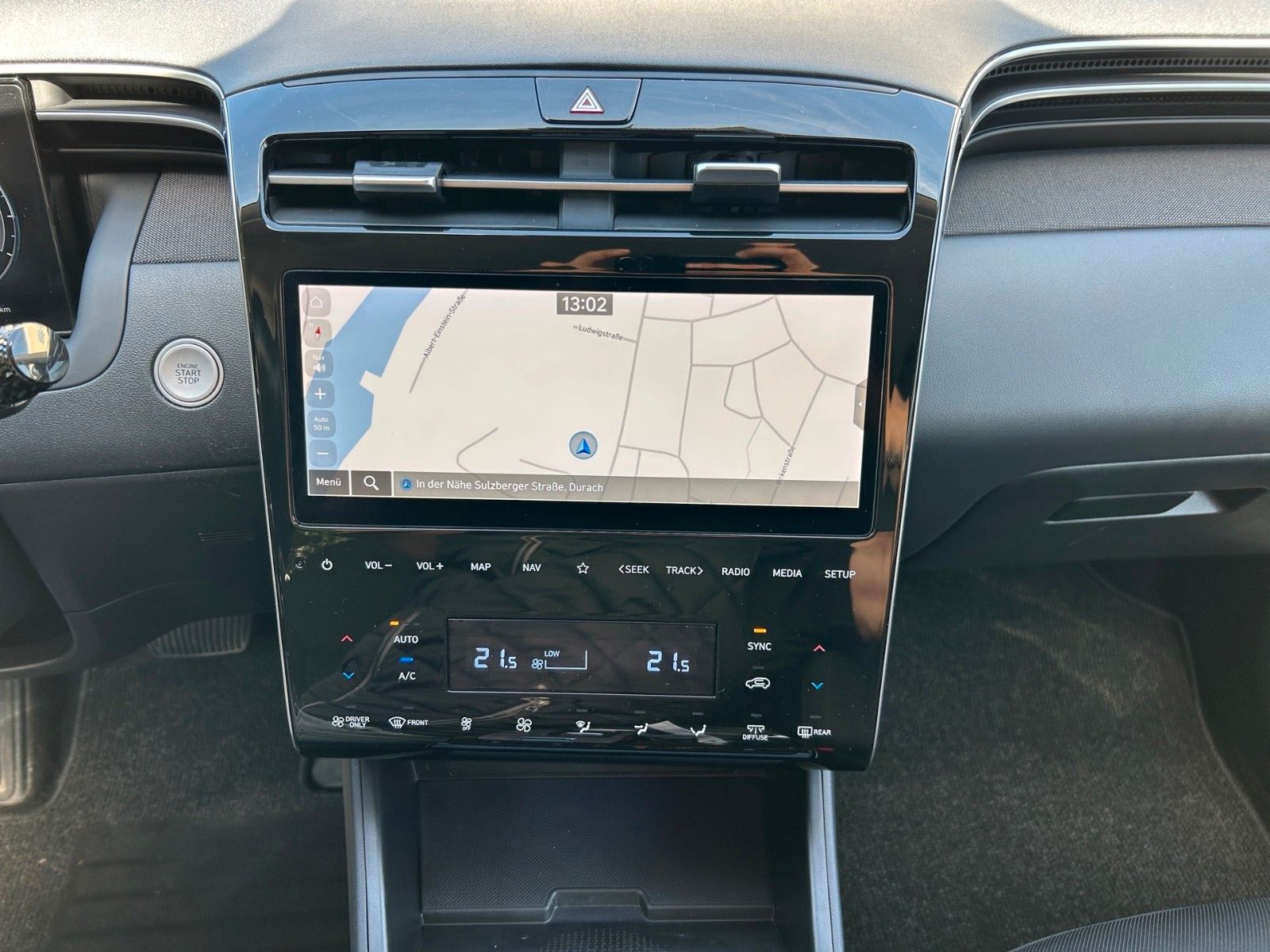 Fahrzeugabbildung Hyundai TUCSON PHEV AUT 4WD TREND 2J-GARANTIE WENIG-KM+