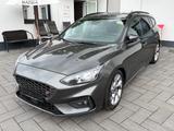 Ford Focus Turnier ST Digital Tacho Sport-Leder Sitze - Ford Focus Sport mit Diesel-Antrieb