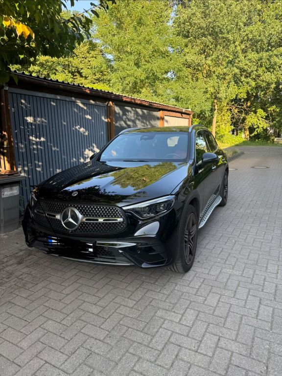 Image of Mercedes-Benz GLC 220