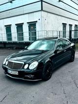 Mercedes-Benz Mercedes e270 cdi - Mercedes-Benz E 270 aus 2002