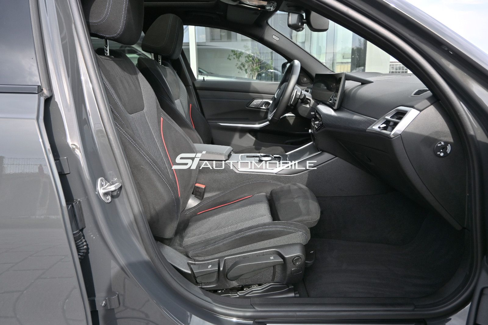 Fahrzeugabbildung BMW 320d xDr M SPORT PRO °ACC°GLASDACH°HK°STHZG°360°