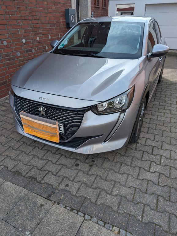 Image of Peugeot e-208
