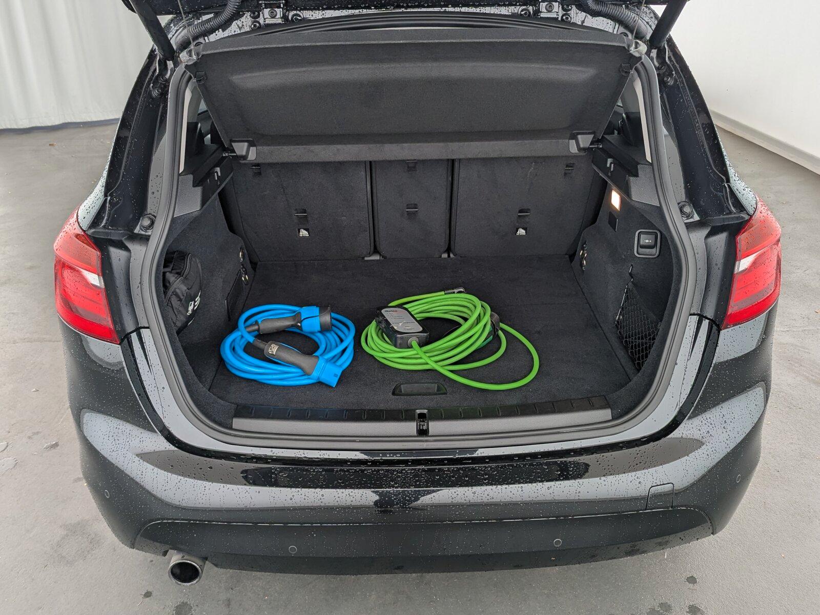 BMW 225xe AT Advantage LED+NAVI+SHZ+PDC+Autom./Klima