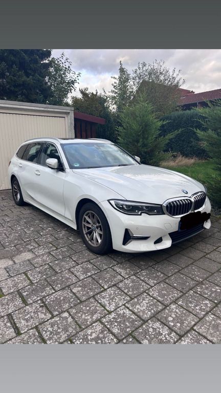 Image of BMW 320