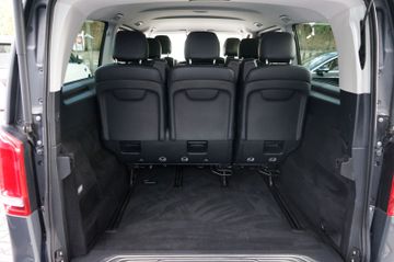 Mercedes V 220 - 10