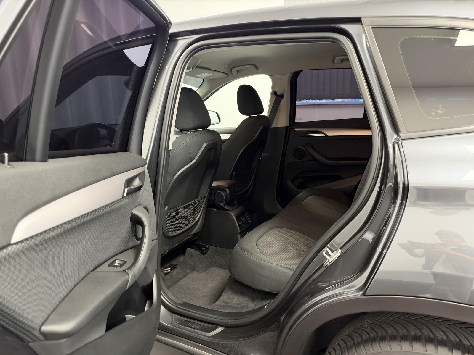 BMW X1 sDrive18i Automatik Advantage LED Navi Kamera, миниатюра 17