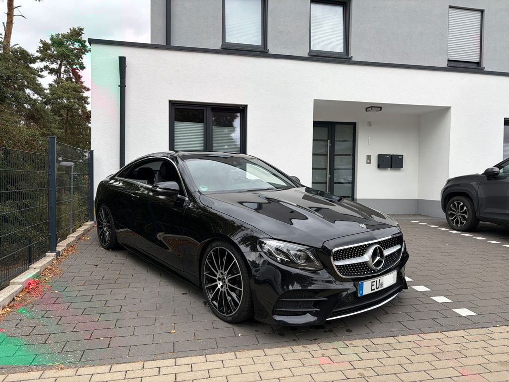 Image of Mercedes-Benz E 220