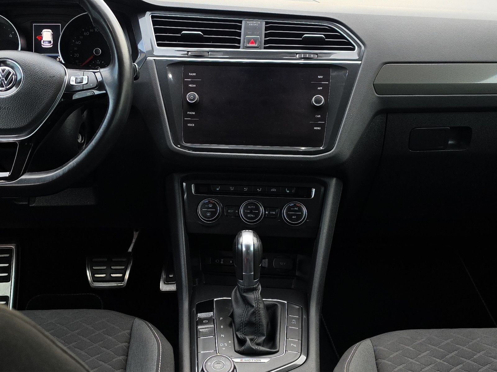 Fahrzeugabbildung Volkswagen Tiguan Join 4Motion ALLRAD AUTOMATIK