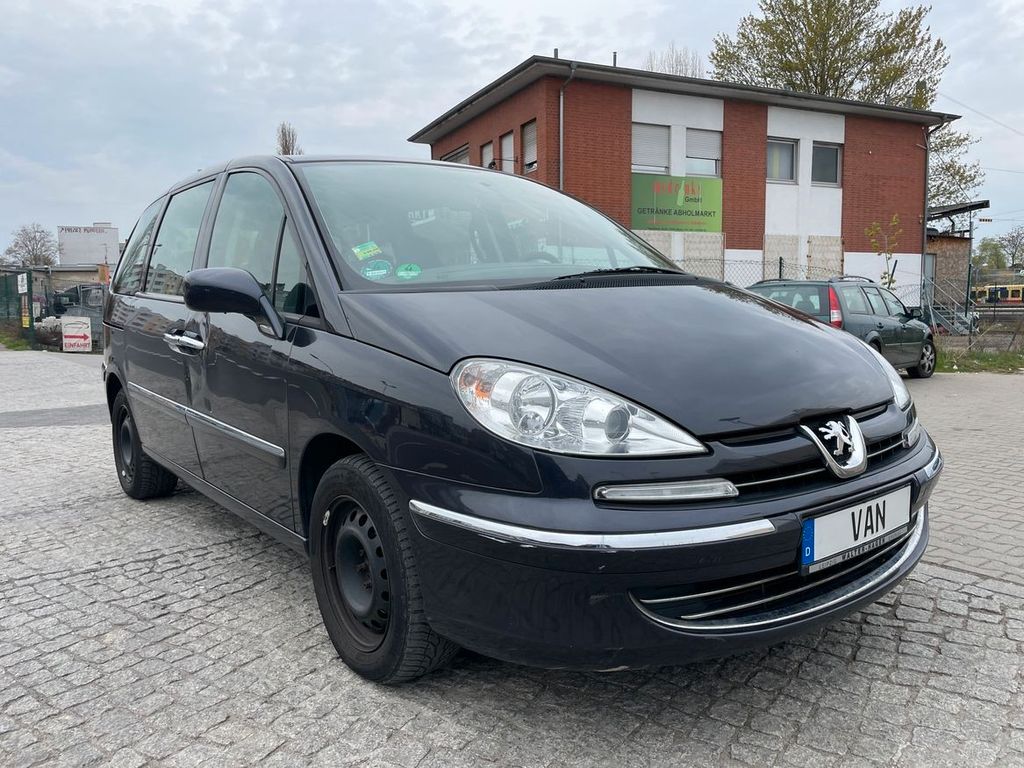 Peugeot 807