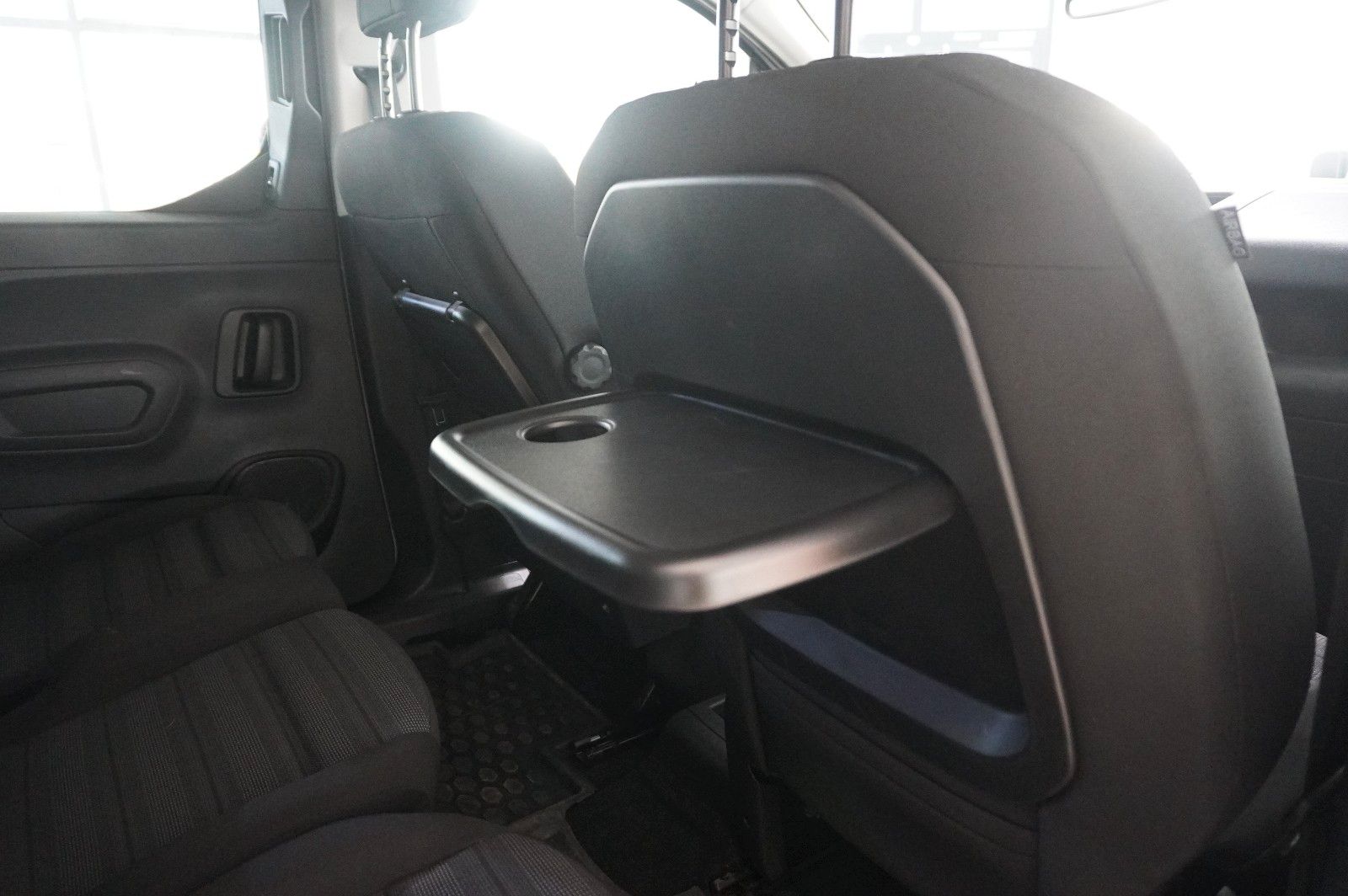 Fahrzeugabbildung Opel Combo Life 1.5D ELEGANCE NAVI/LED/KAMERA/SH/AHK