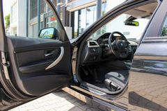 BMW 316d Touring / NAVI BUSINESS / SITZHEIZUNG / PDC BMW 316d Touring / NAVI BUSINESS / SITZHEIZUNG / PDC