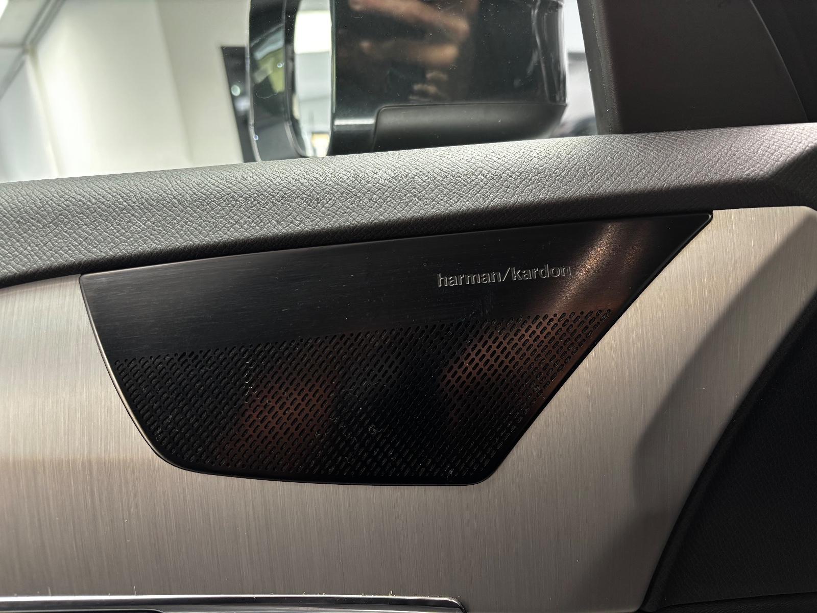 Volvo XC90 Momentum Pro AWD CAM 7-STZ PANO ACC HARMAN/