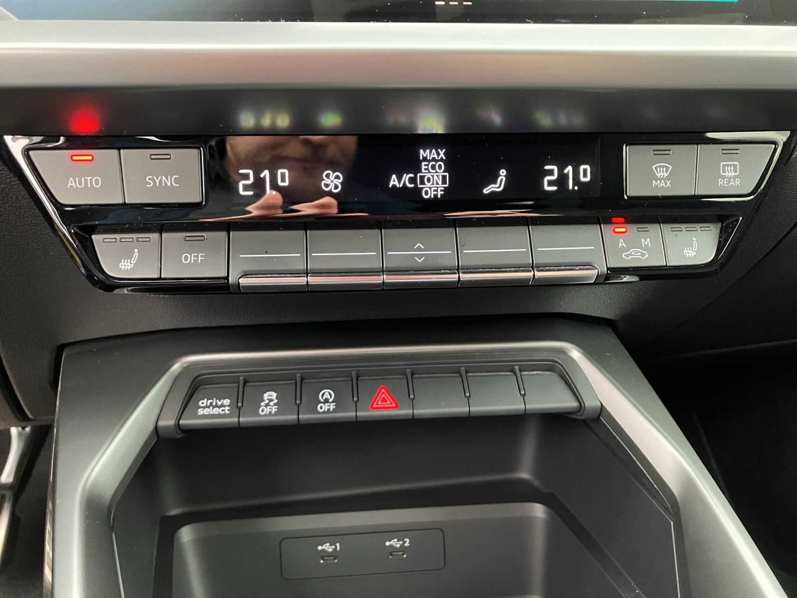 Fahrzeugabbildung Audi A3 Limousine 40 TDI quattro MATRIX NAVI STANDH K