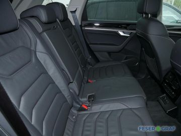 Volkswagen Touareg - 8