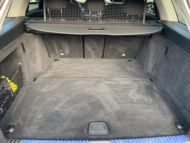 Fahrzeugabbildung Mercedes-Benz C 220 Td 4Matic+Avantgarde+LED+Navi+Kamera+Apple