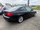 BMW 3 Coupe 320i, SCHECKHEFT GEPFLEGT, SPORT LEDER - BMW 320 mit Benzin-Antrieb: Coupe, Schaltgetriebe