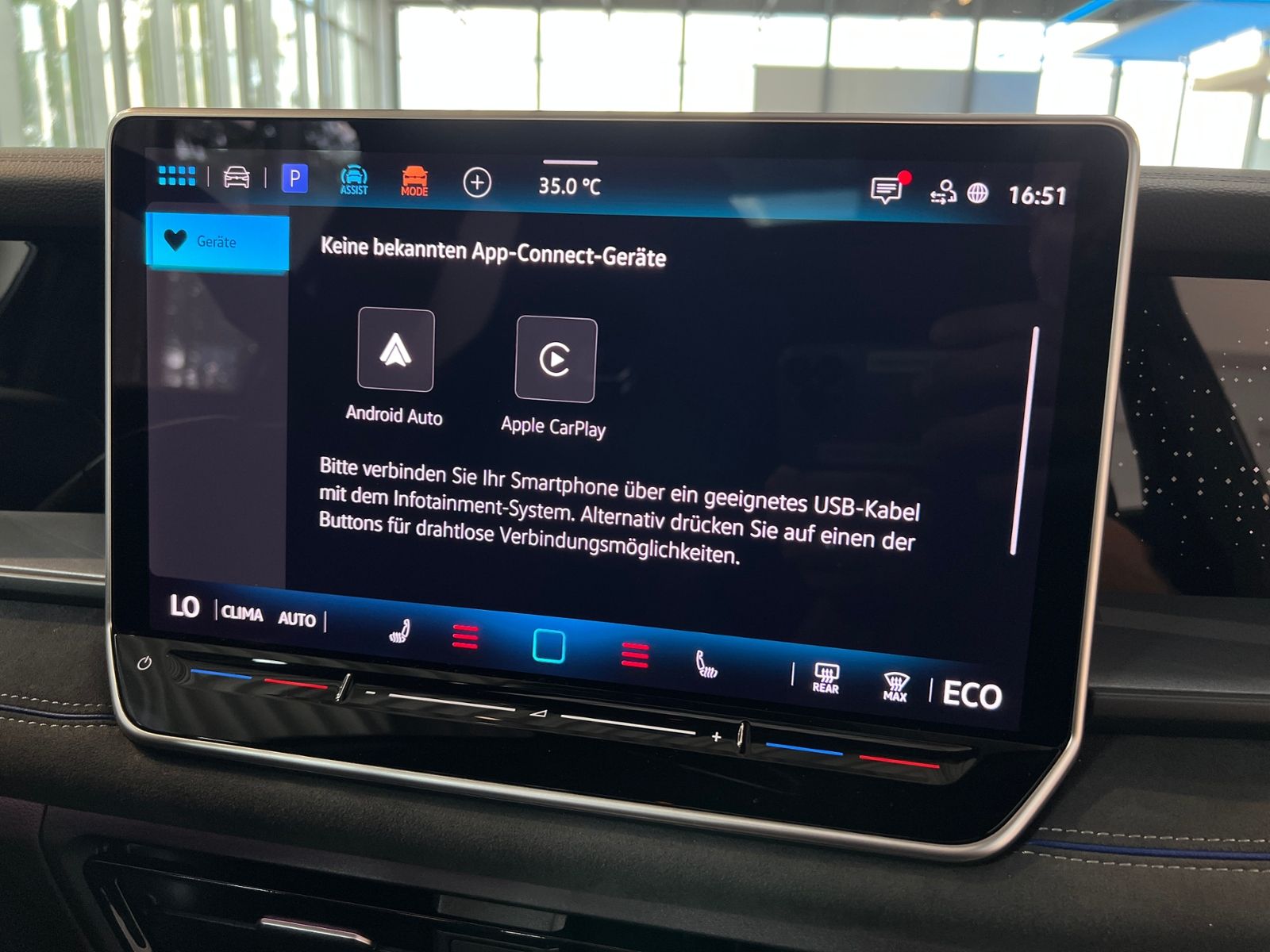 Fahrzeugabbildung Volkswagen Tayron R-Line 1.5 eHybrid DSG *AHK,LM-20",Harman