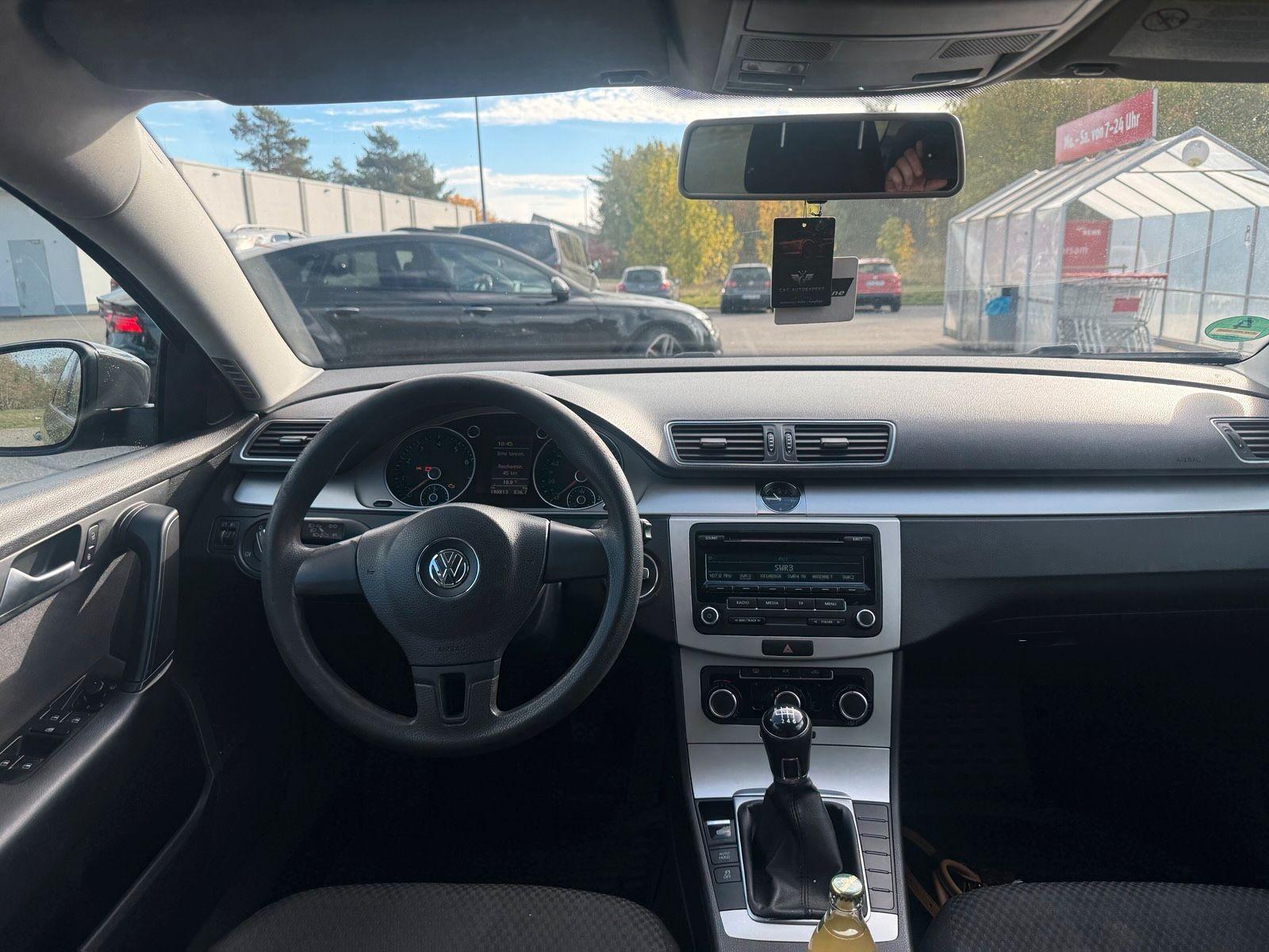 Volkswagen Passat 2014 — photo 7