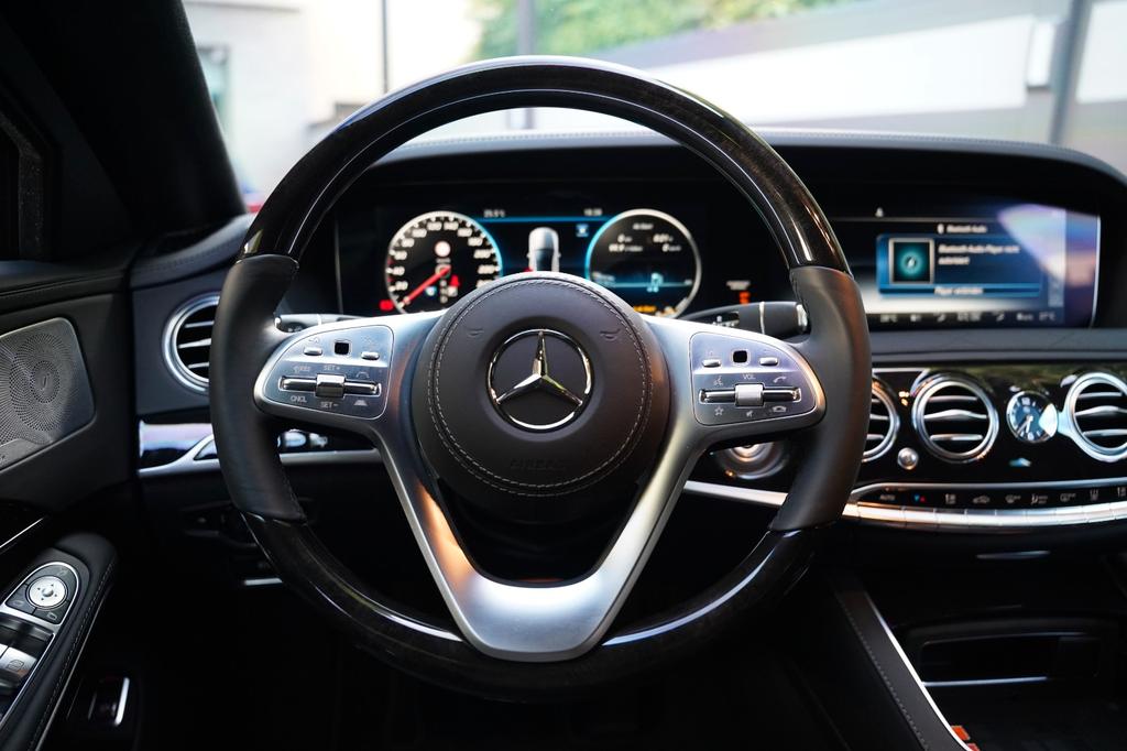 Mercedes-Benz S 600