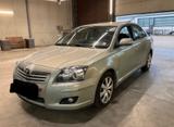 Toyota Avensis T25 2.0 Limousine  Zuverlä... - Toyota Avensis T25 mit Benzin-Antrieb