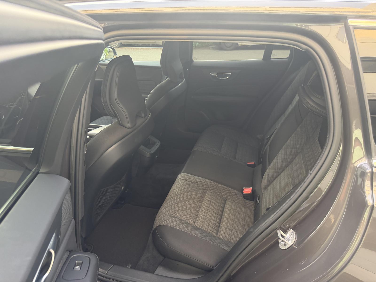 Volvo V60 Core LED ACC Virtual-Cockpit Rü-Kamera Navi