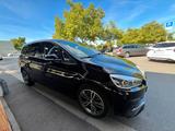 BMW d SPORTLINE 7-SITZER HUD LED CAM - BMW 218 Gran Tourer von privat