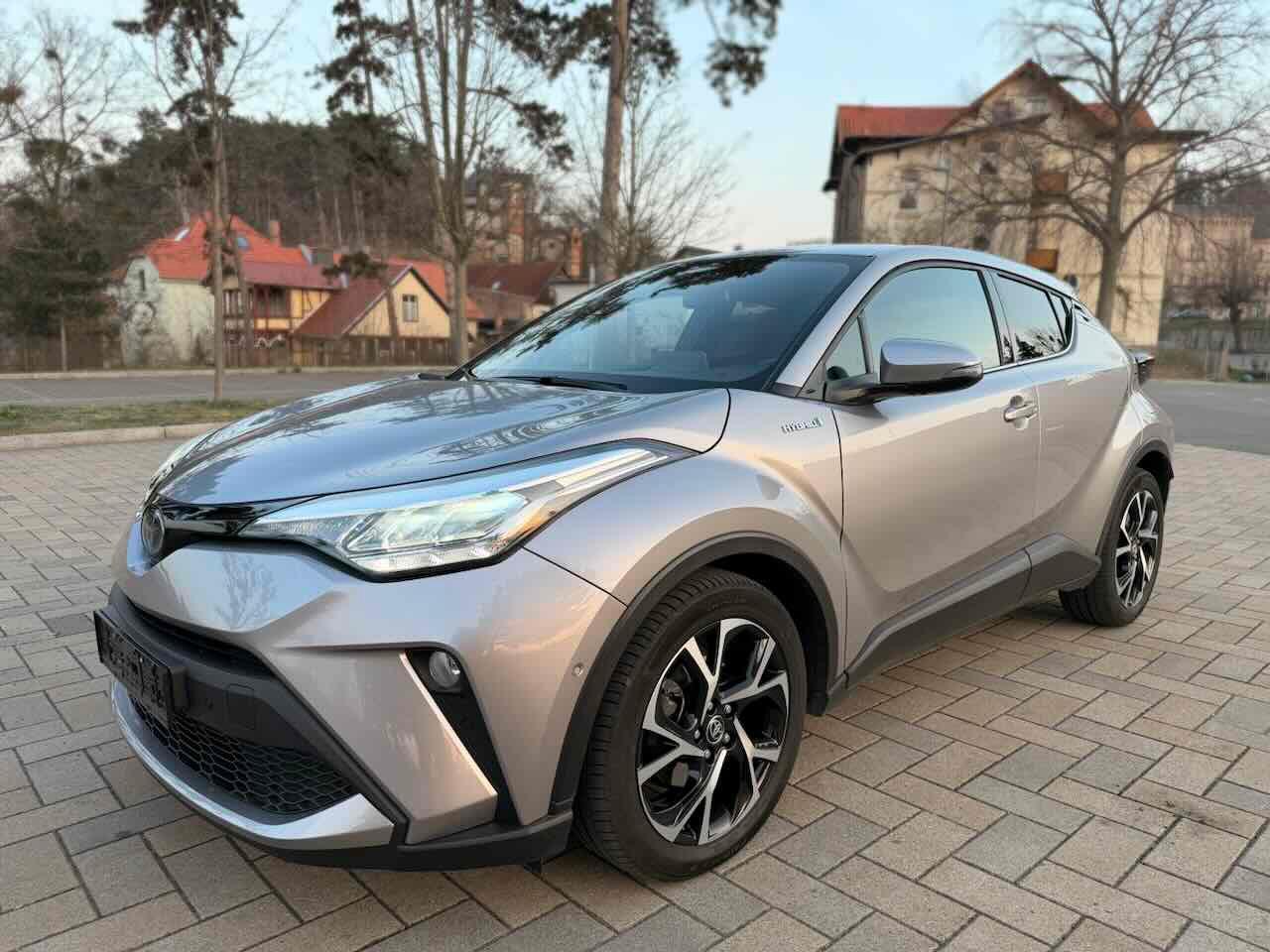 Toyota C-HR Hybrid 2,0 Team D Bi-LED DRCC Parkassist