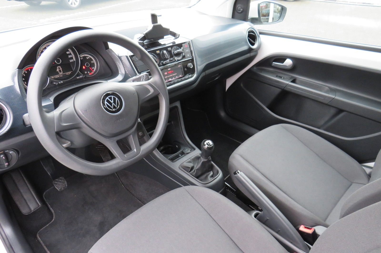 Fahrzeugabbildung Volkswagen up! KLIMA TELVOR MAPS&MORE TELVOR. 1.HD