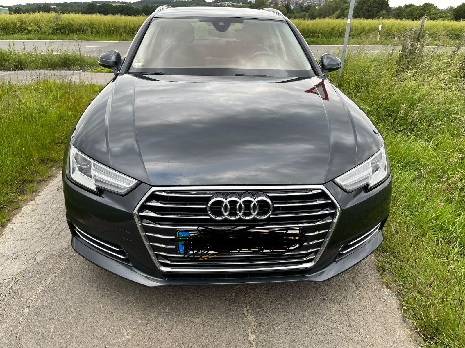 AUDI A4 g-tron 2.0 TFSI design Avant design SHZ AHK