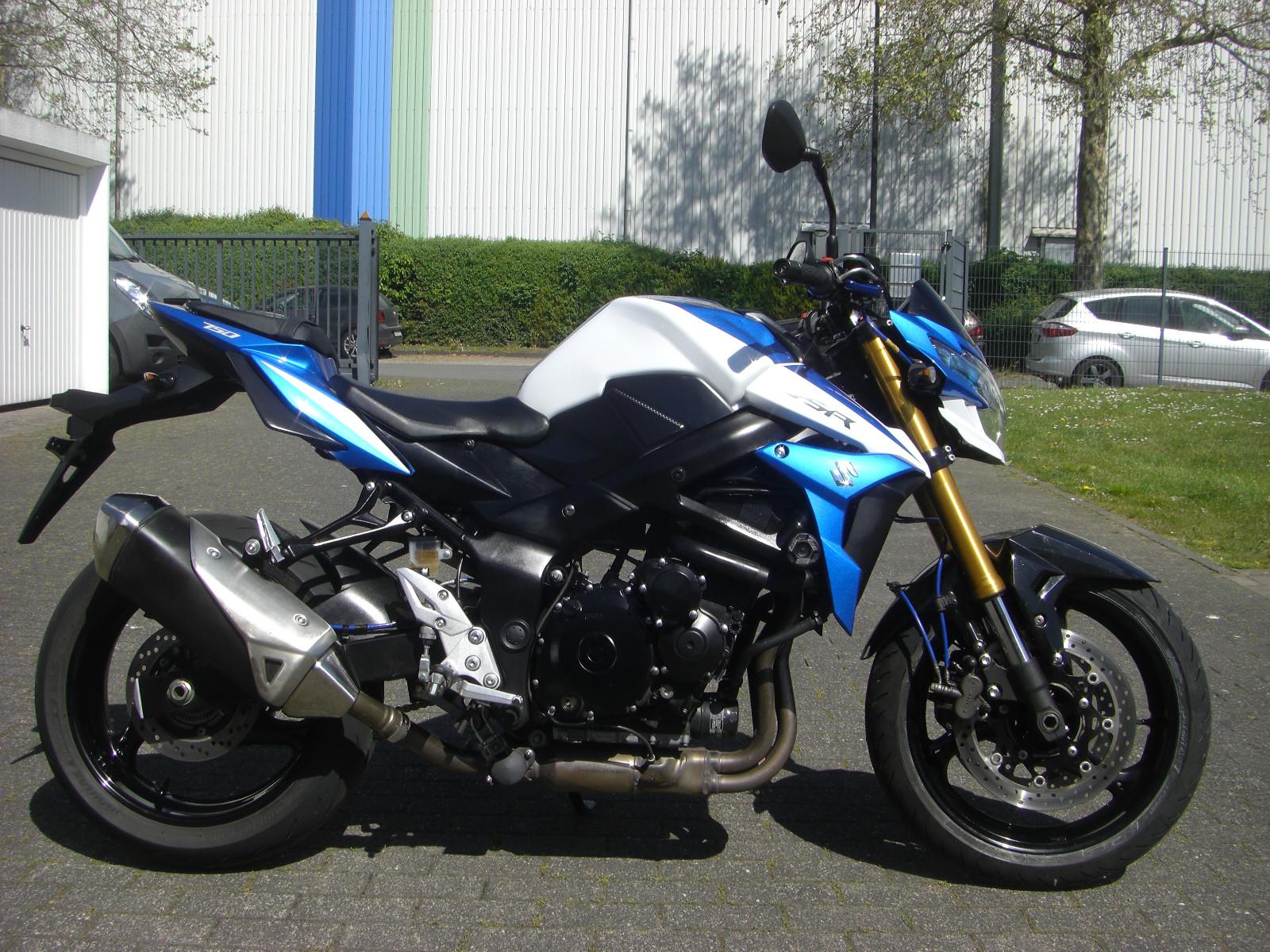 Suzuki GSR 750 ABS 21000 KM
