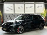 BMW M135 xDrive*PANO*1HAND*SCHALEN.S*HARMAN&KARDON* - BMW M135 Gebrauchtwagen