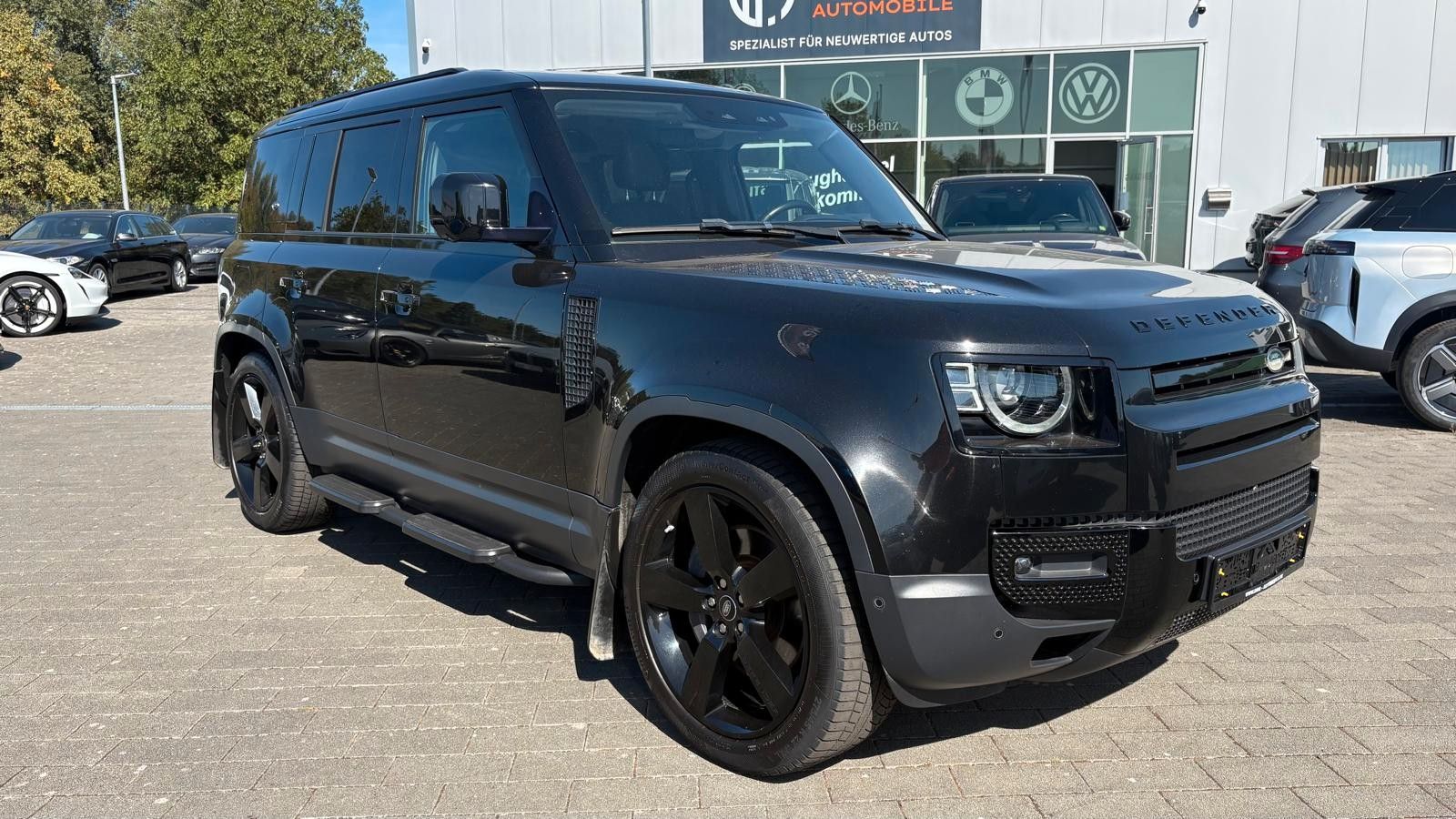 Fahrzeugabbildung Land Rover Defender 110 SE