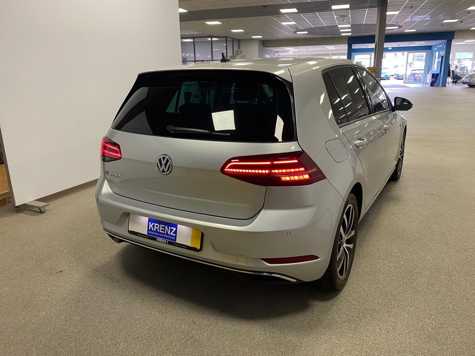 Fahrzeugabbildung Volkswagen Golf e-Golf Comfortline+ACC+RFK+NAVI+WÄRMEPUMPE