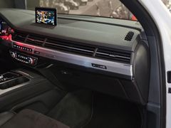 Fahrzeugabbildung Audi Q7 3.0 TDI quattro *S-LINE* (PANO/360°/LED/HUD/