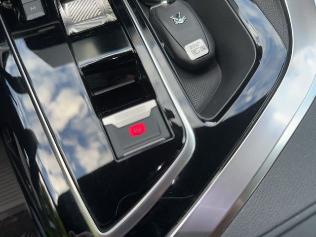 Foto Nummer 19: PEUGEOT 3008