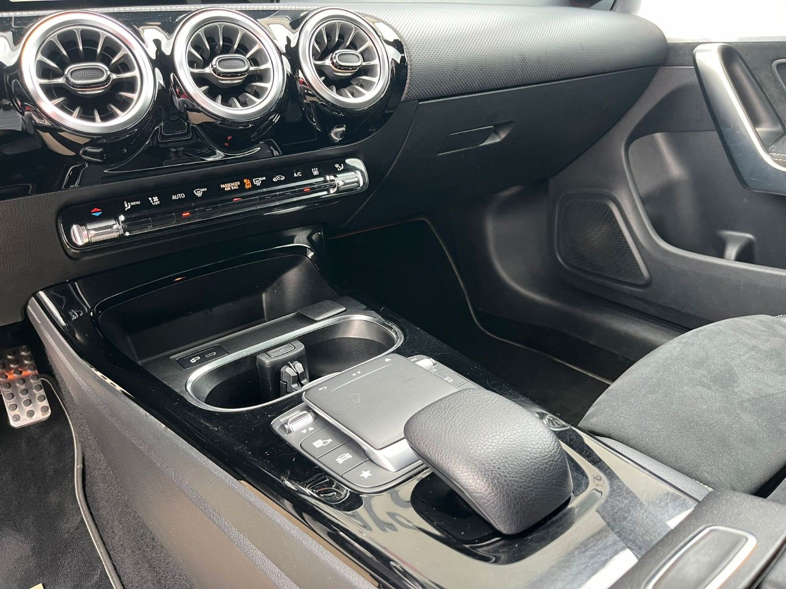 Fahrzeugabbildung Mercedes-Benz CLA 250e Shooting Brake Edition 2020*Night*LED*