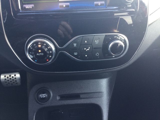 Captur 1.2 Intens KLIMA PDC SHZ KAMERA NAVI LED