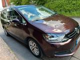 Volkswagen Sharan 2.0 TDI SCR DSG BMT Beach Garagenw. - VW Sharan von privat