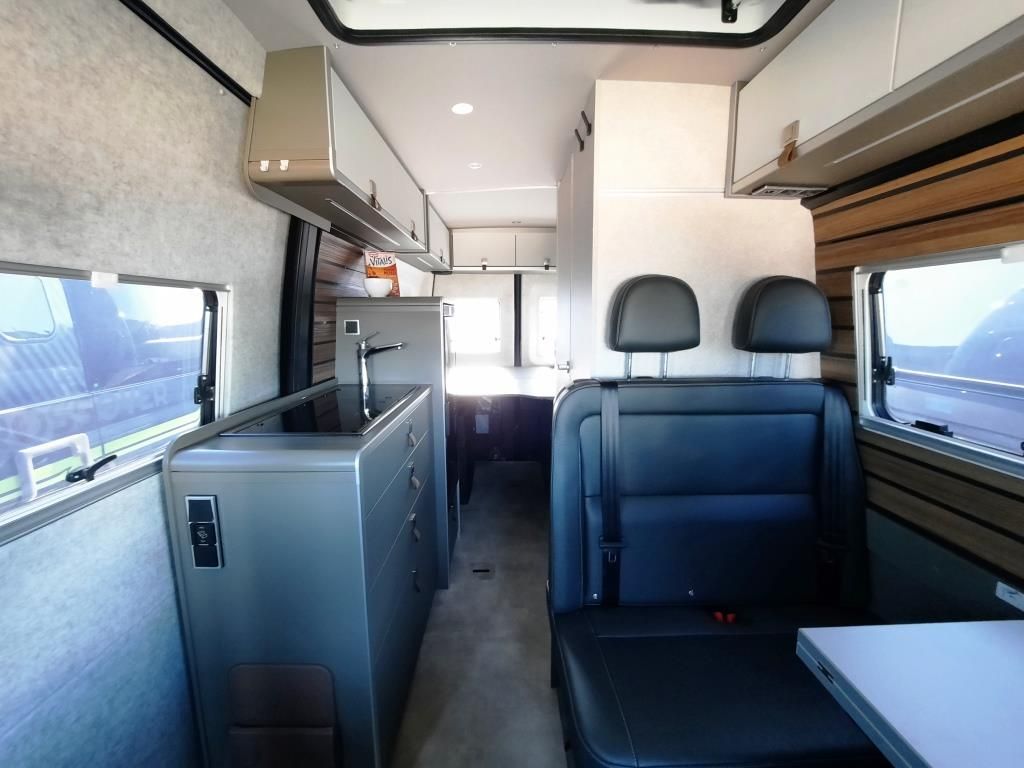 Fahrzeug Übersicht 6 Fahrzeugabbildung HYMER / ERIBA / HYMERCAR Camper Van Grand Canyon S 600 Xperience Verfüg.,