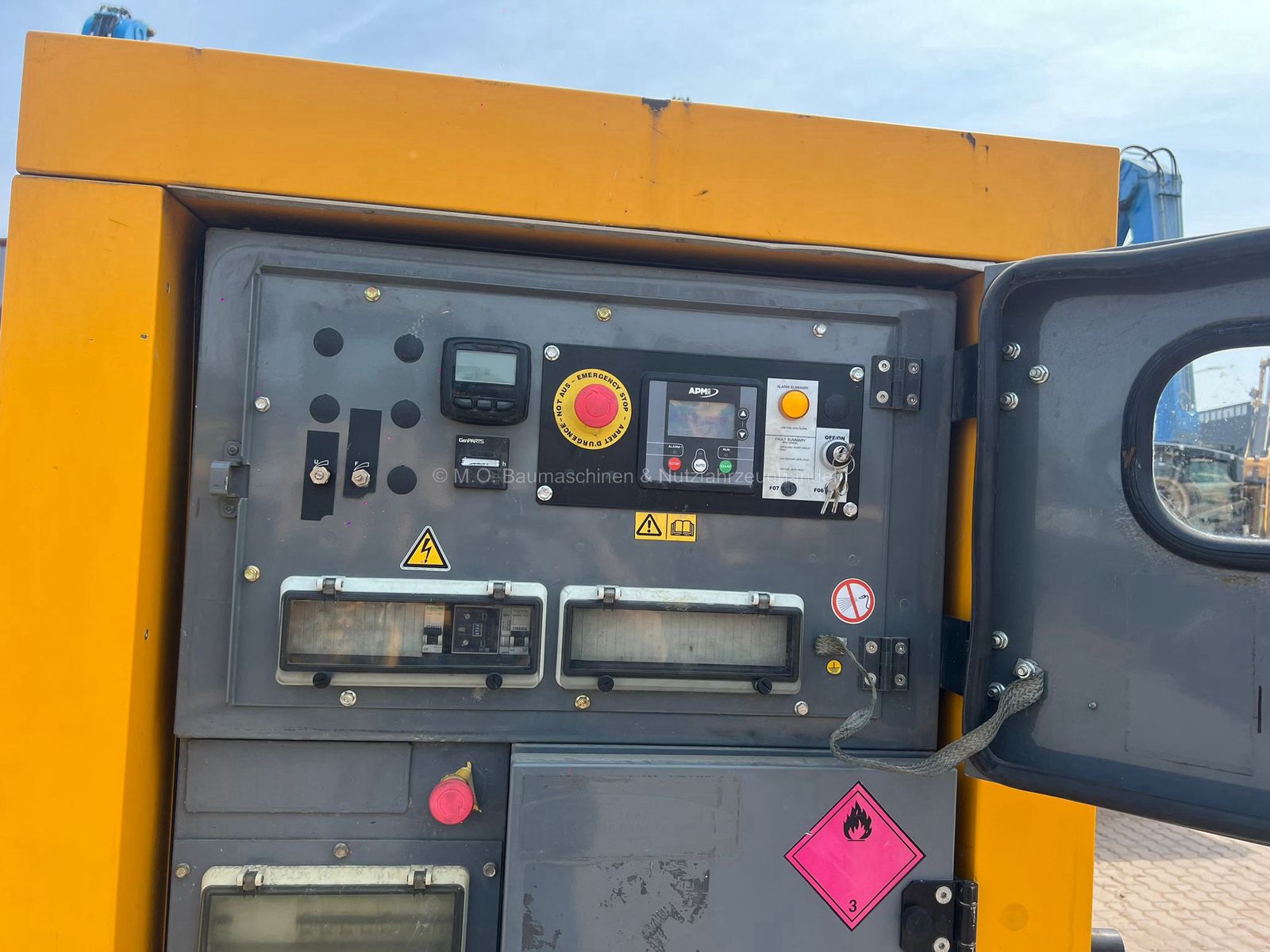Fahrzeugabbildung Andere SDMO R 90 C 3 / 90 KVA / Generator