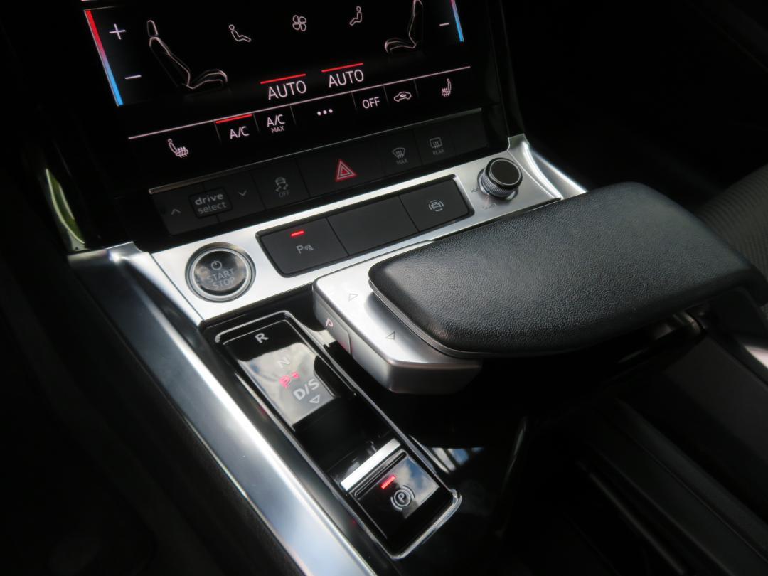 Audi e-tron, миниатюра 18