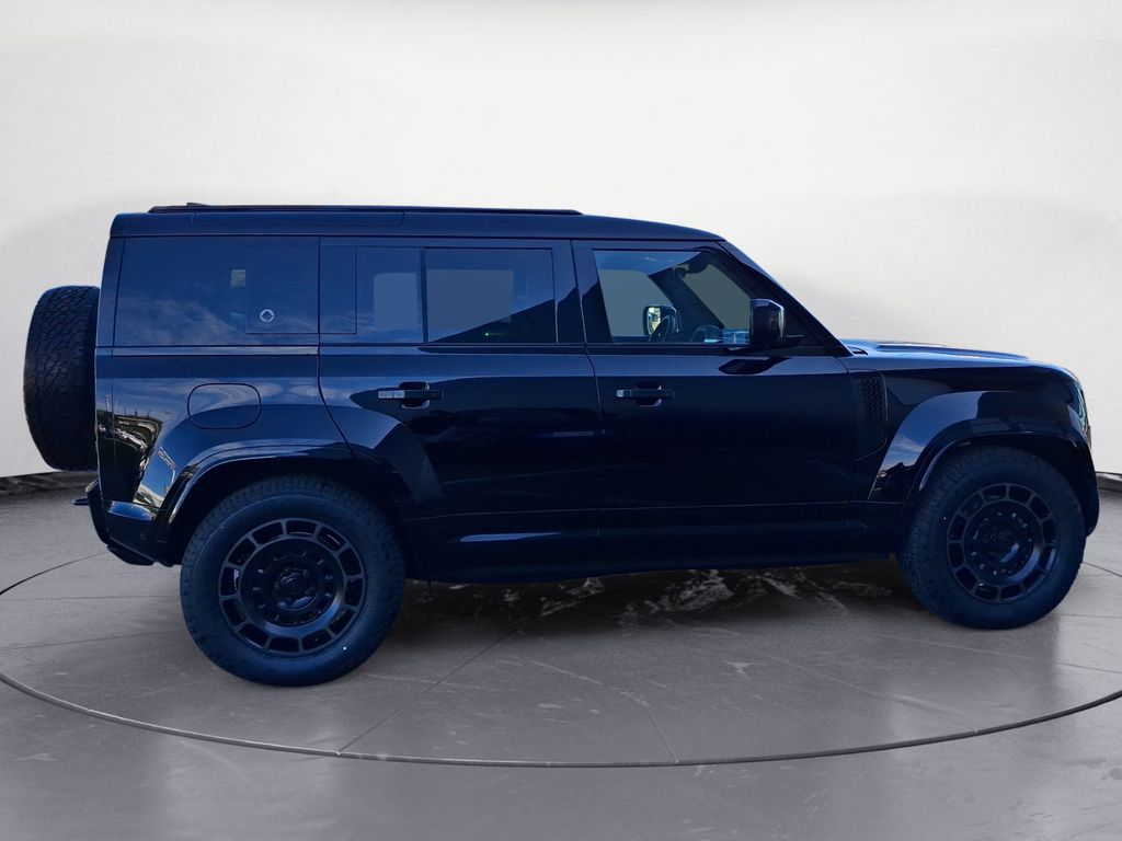 LAND-ROVER Defender 2026